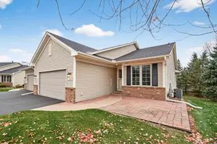 13760 Fenwick Cir, Eden Prairie, MN 55346 - Photo 2