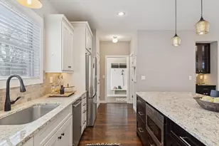 192 Wheeler Street S, Saint Paul, MN 55105 - Photo 18