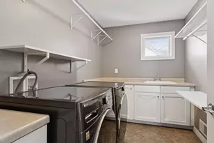 192 Wheeler Street S, Saint Paul, MN 55105 - Photo 40