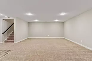 192 Wheeler Street S, Saint Paul, MN 55105 - Photo 44