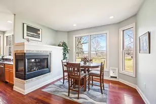 2477 Golf View Dr, River Falls, WI 54022 - Photo 6