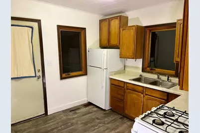 402 2nd Avenue SE, Roseau, MN 56751 - Photo 4