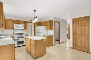 1414 Corral Ln, Woodbury, MN 55125 - Photo 14