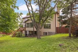 1414 Corral Ln, Woodbury, MN 55125 - Photo 10