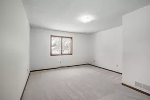 730 Menke Cir, Shakopee, MN 55379 - Photo 8