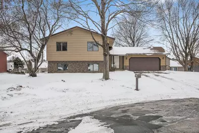 730 Menke Circle, Shakopee, MN 55379 - Photo 1