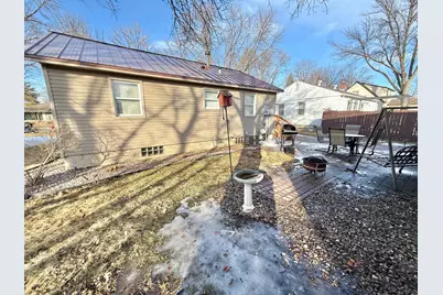 706 E Chestnut Street, Redwood Falls, MN 56283 - Photo 6