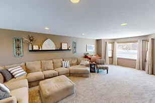 404 Garden Rd, Albert Lea, MN 56007 - Photo 6