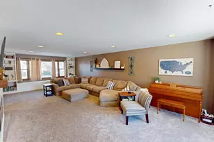 404 Garden Rd, Albert Lea, MN 56007 - Photo 2