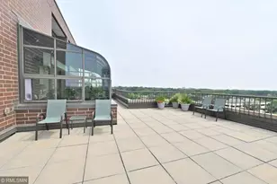 7600 Golden Valley Rd, Golden Valley, MN 55427 - Photo 20