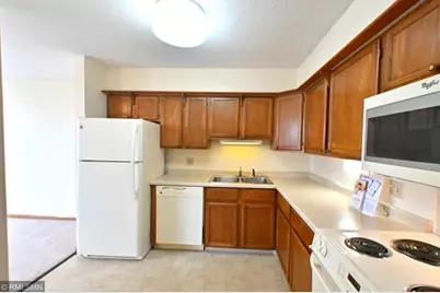 7600 Golden Valley Road #510, Golden Valley, MN 55427 - Photo 4