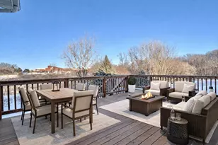 2338 Manuela Dr, Chaska, MN 55318 - Photo 10