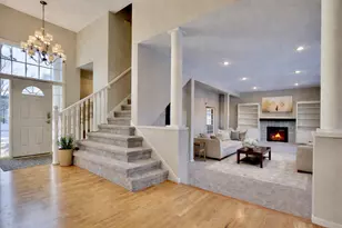 2338 Manuela Dr, Chaska, MN 55318 - Photo 2