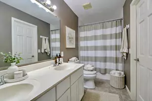 2338 Manuela Dr, Chaska, MN 55318 - Photo 14