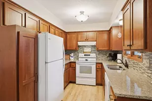 1795 Lake Valentine Rd, Arden Hills, MN 55112 - Photo 18