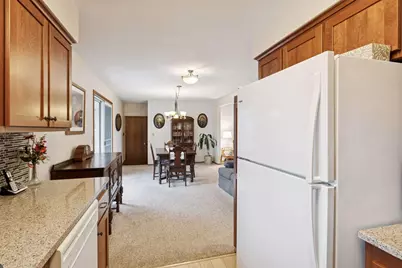 1795 Lake Valentine Road, Arden Hills, MN 55112 - Photo 20