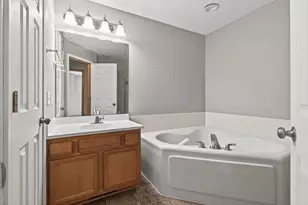 15057 Dunwood Trail, Apple Valley, MN 55124 - Photo 26