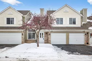 15057 Dunwood Trail, Apple Valley, MN 55124 - Photo 4