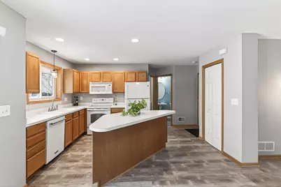 15057 Dunwood Trail #58, Apple Valley, MN 55124 - Photo 12