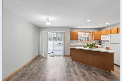 15057 Dunwood Trail #58, Apple Valley, MN 55124 - Photo 10