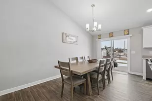 1360 Chestnut Cir, Carver, MN 55315 - Photo 10