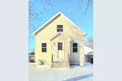 204 W 5th Avenue, Lakefield, MN 56150 - Photo 1