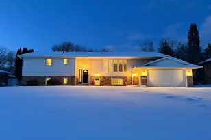 835 Gramsie Rd, Shoreview, MN 55126 - Photo 40