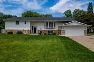 835 Gramsie Rd, Shoreview, MN 55126 - Photo 42