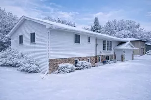 835 Gramsie Rd, Shoreview, MN 55126 - Photo 2