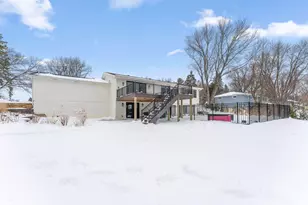 7000 Tecumseh Ln, Chanhassen, MN 55317 - Photo 14