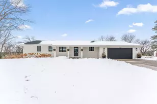 7000 Tecumseh Ln, Chanhassen, MN 55317 - Photo 2