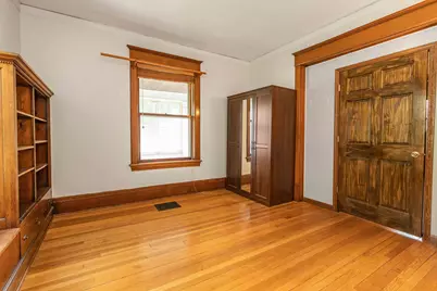 1437 Englewood Avenue, Saint Paul, MN 55104 - Photo 14