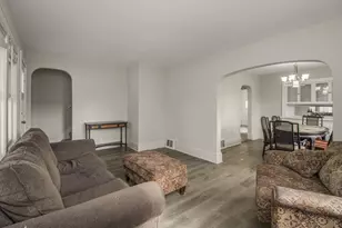 1764 English St, Maplewood, MN 55109 - Photo 8