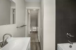 1764 English St, Maplewood, MN 55109 - Photo 24