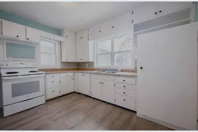 312 3rd Avenue SE, Clearbrook, MN 56634 - Photo 4