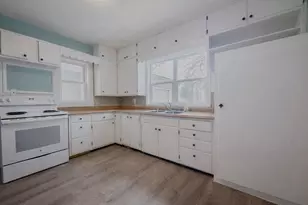 312 3rd Ave SE, Clearbrook, MN 56634 - Photo 4