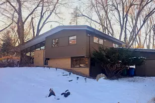 15840 Woodgate Rd N, Minnetonka, MN 55345 - Photo 2