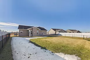 750 El Dorado St SE, Owatonna, MN 55060 - Photo 28