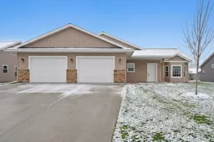 750 El Dorado St SE, Owatonna, MN 55060 - Photo 2