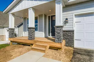 7275 Agate Trl, Inver Grove Heights, MN 55077 - Photo 2