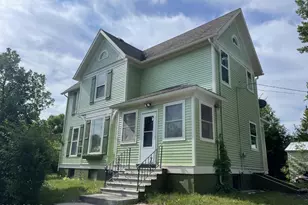 428 S Ash St, Crookston, MN 56716 - Photo 2