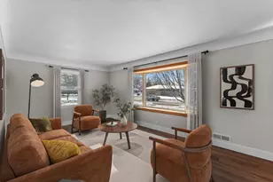 416 3rd Ave NE, Osseo, MN 55369 - Photo 2