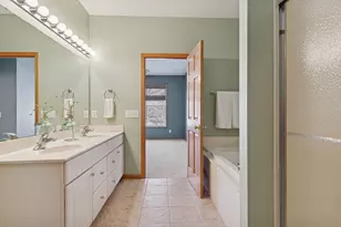 7174 Arthur Dr, Woodbury, MN 55125 - Photo 20