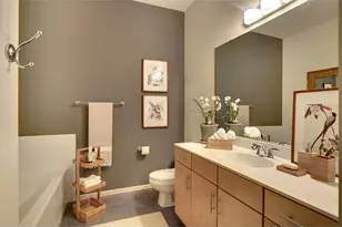 270 4th St, Saint Paul, MN 55101 - Photo 8