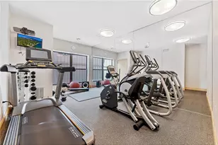 270 4th St, Saint Paul, MN 55101 - Photo 10