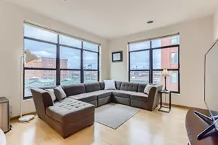 270 4th St, Saint Paul, MN 55101 - Photo 1