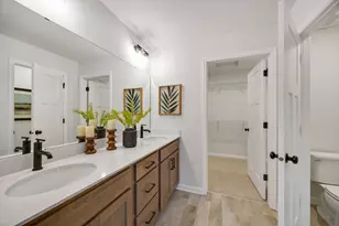 1937 Dahlia Dr, Shakopee, MN 55379 - Photo 10