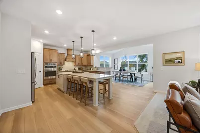 1937 Dahlia Drive, Shakopee, MN 55379 - Photo 6