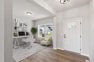 1937 Dahlia Dr, Shakopee, MN 55379 - Photo 4