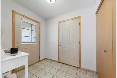 1502 Carriage Circle, Faribault, MN 55021 - Photo 10